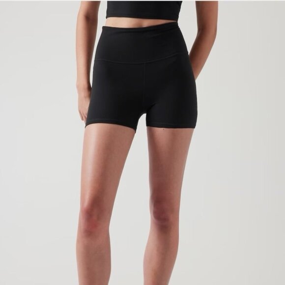 Athleta Elation Shortie, Size Small - Picture 1 of 4